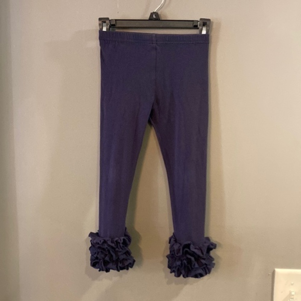 Navy Ruffle-bottom Leggings